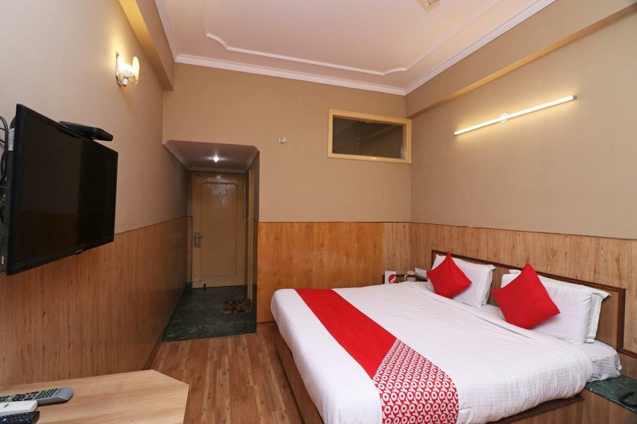 Oyo 22075 Hotel Bali Palace Katra  Exteriör bild