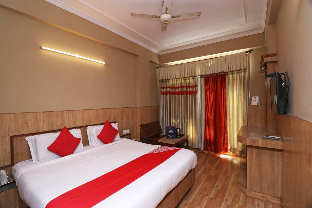 Oyo 22075 Hotel Bali Palace Katra  Exteriör bild